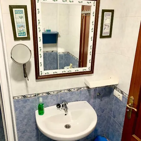 Apartamento A 50 M De Playa-jardín.