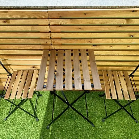 Apartamento A 50 M De Playa-jardín. *