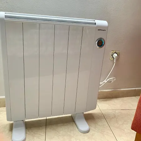 A 50 M De Playa-jardin. بويرو
